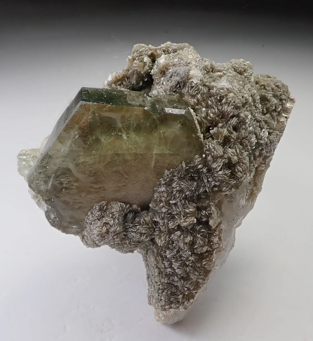 Fluorapatite - image 2