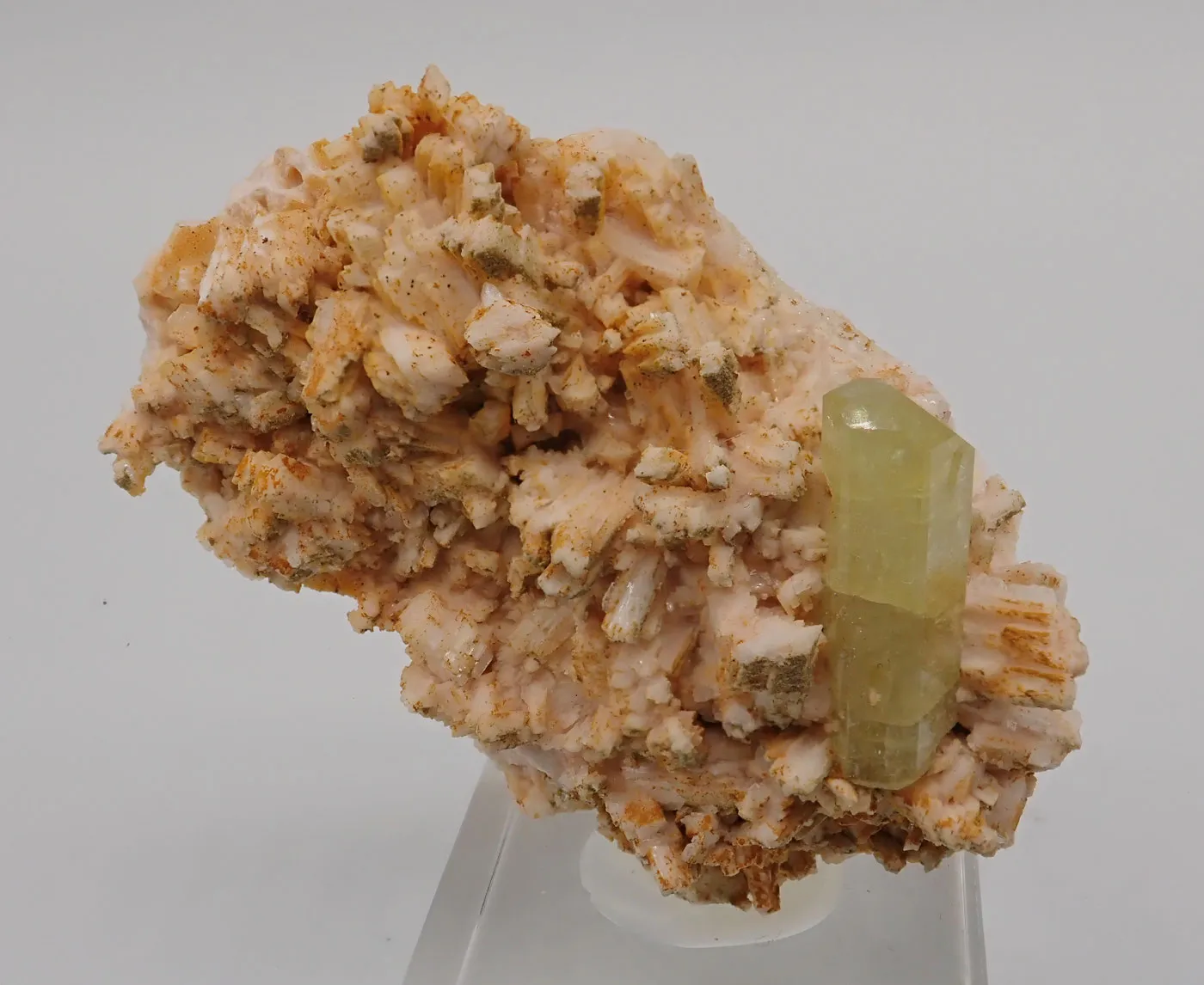 Fluorapatite - image 4