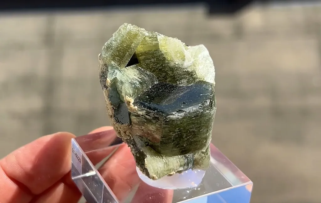Fluorapatite - image 2