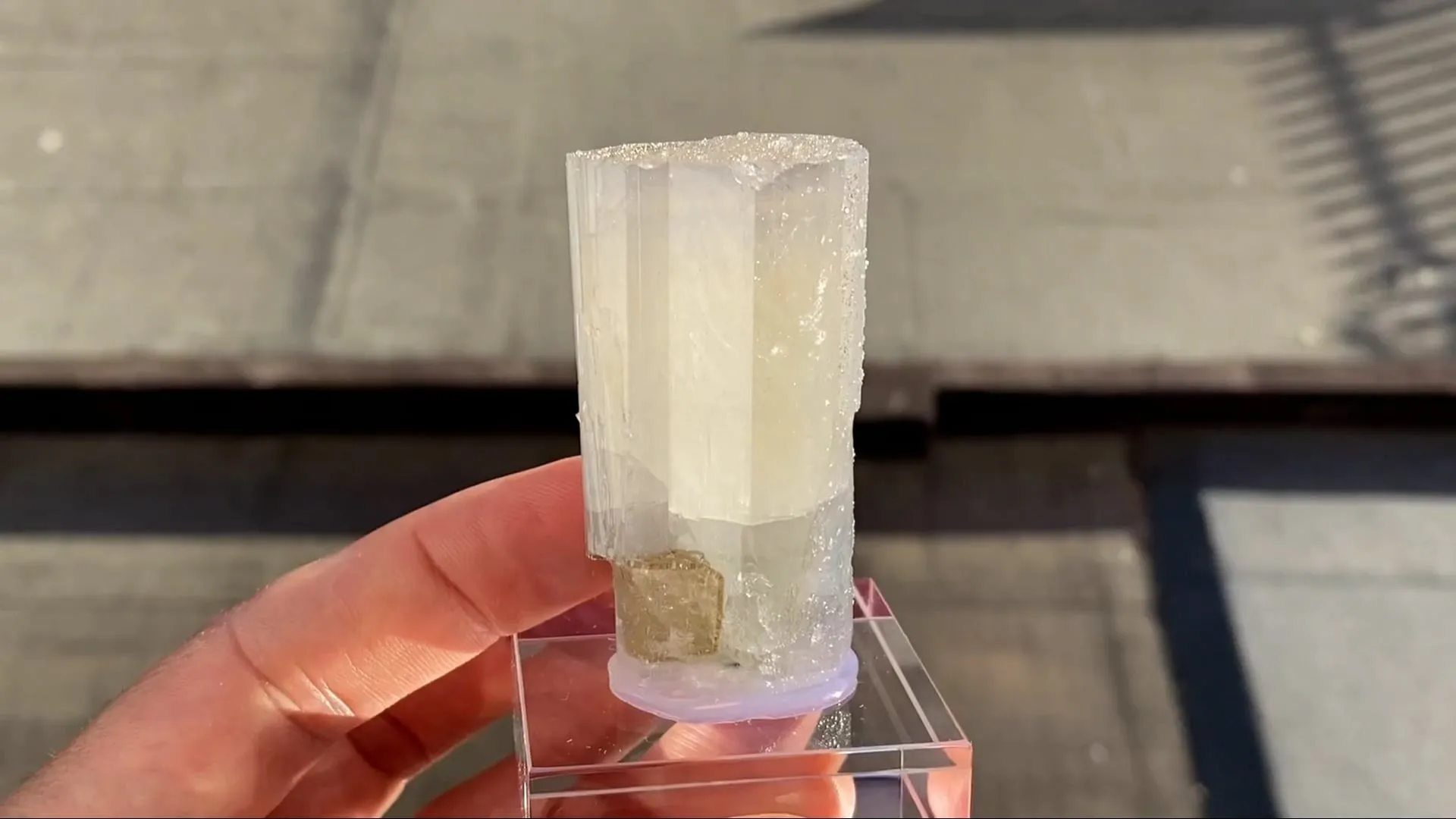 Fluorapatite - image 5