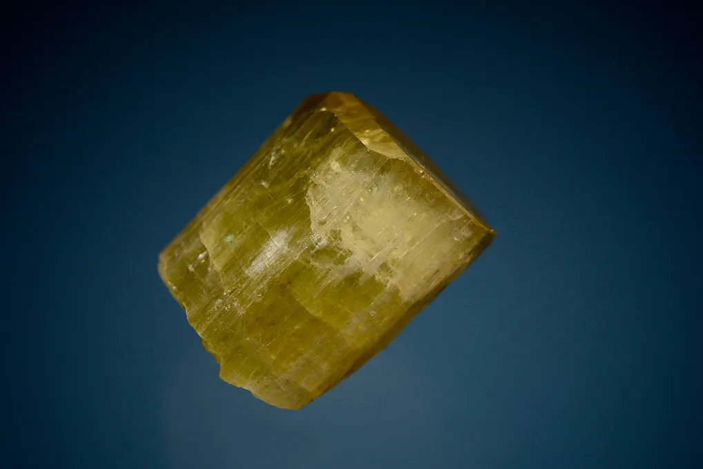 Fluorapatite - image 3