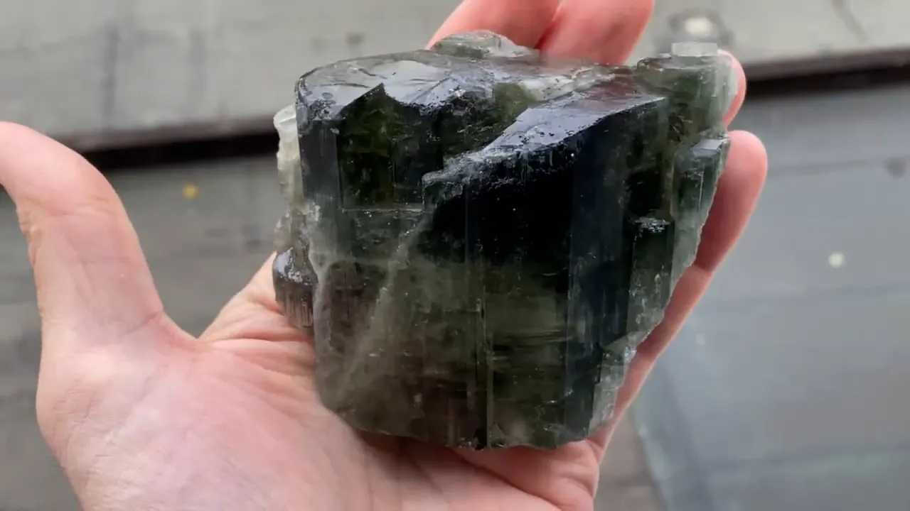 Fluorapatite - image 5