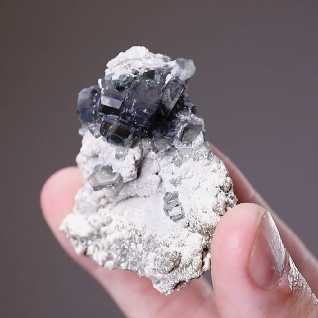 Fluorapatite image
