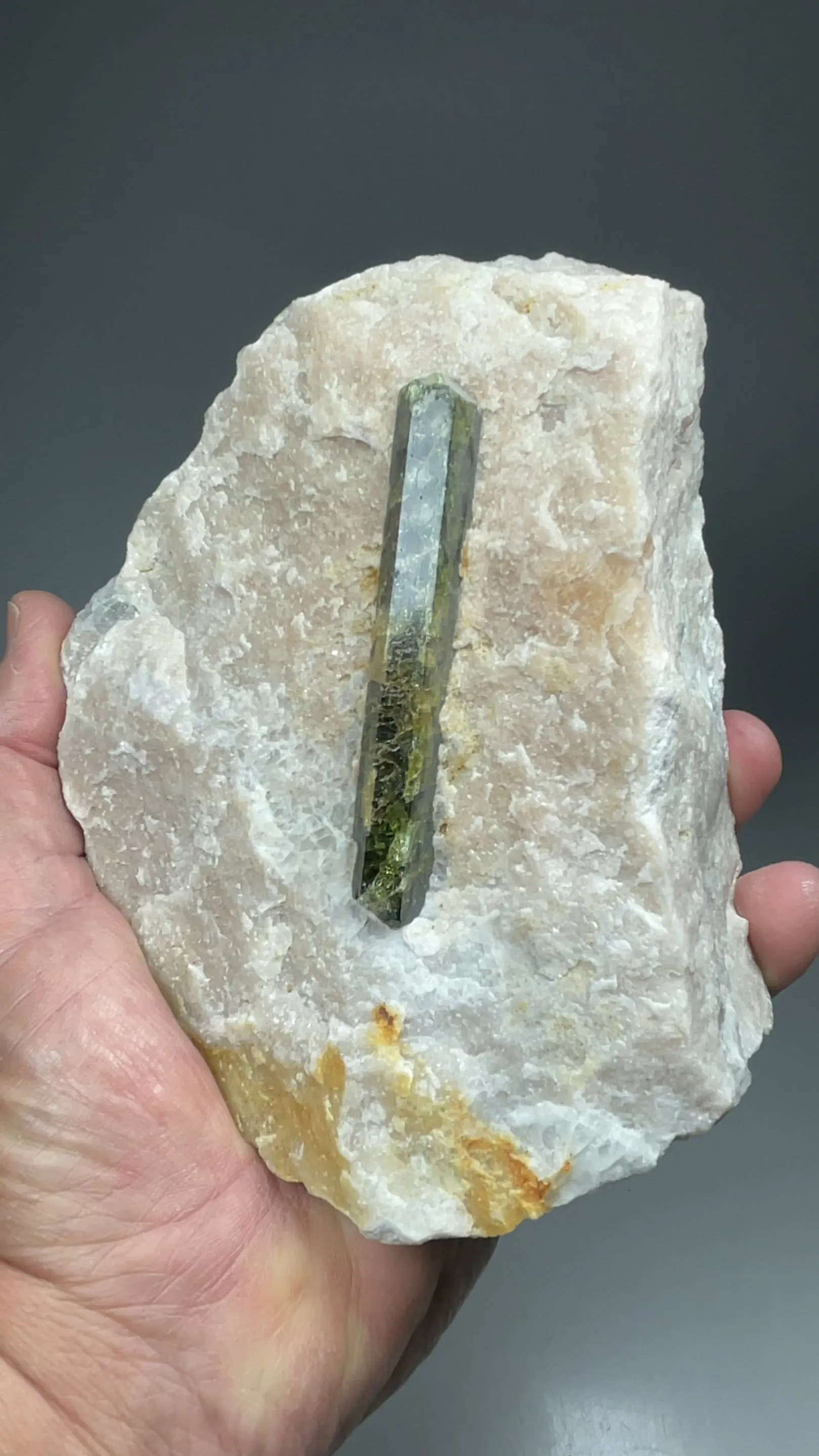 Fluorapatite - image 2