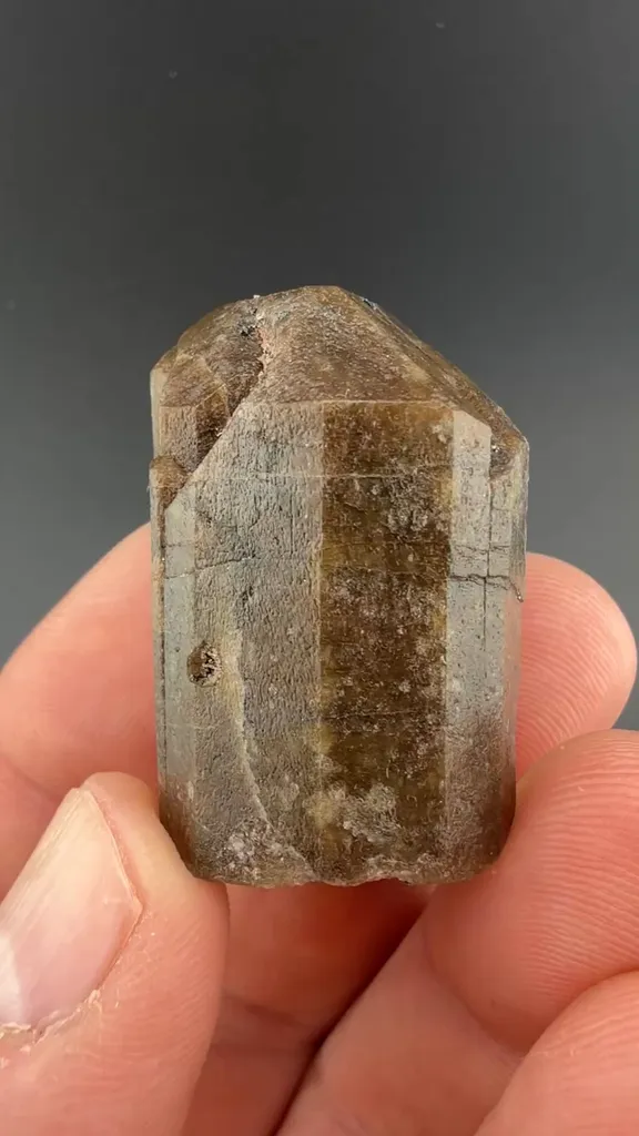 Fluorapatite image