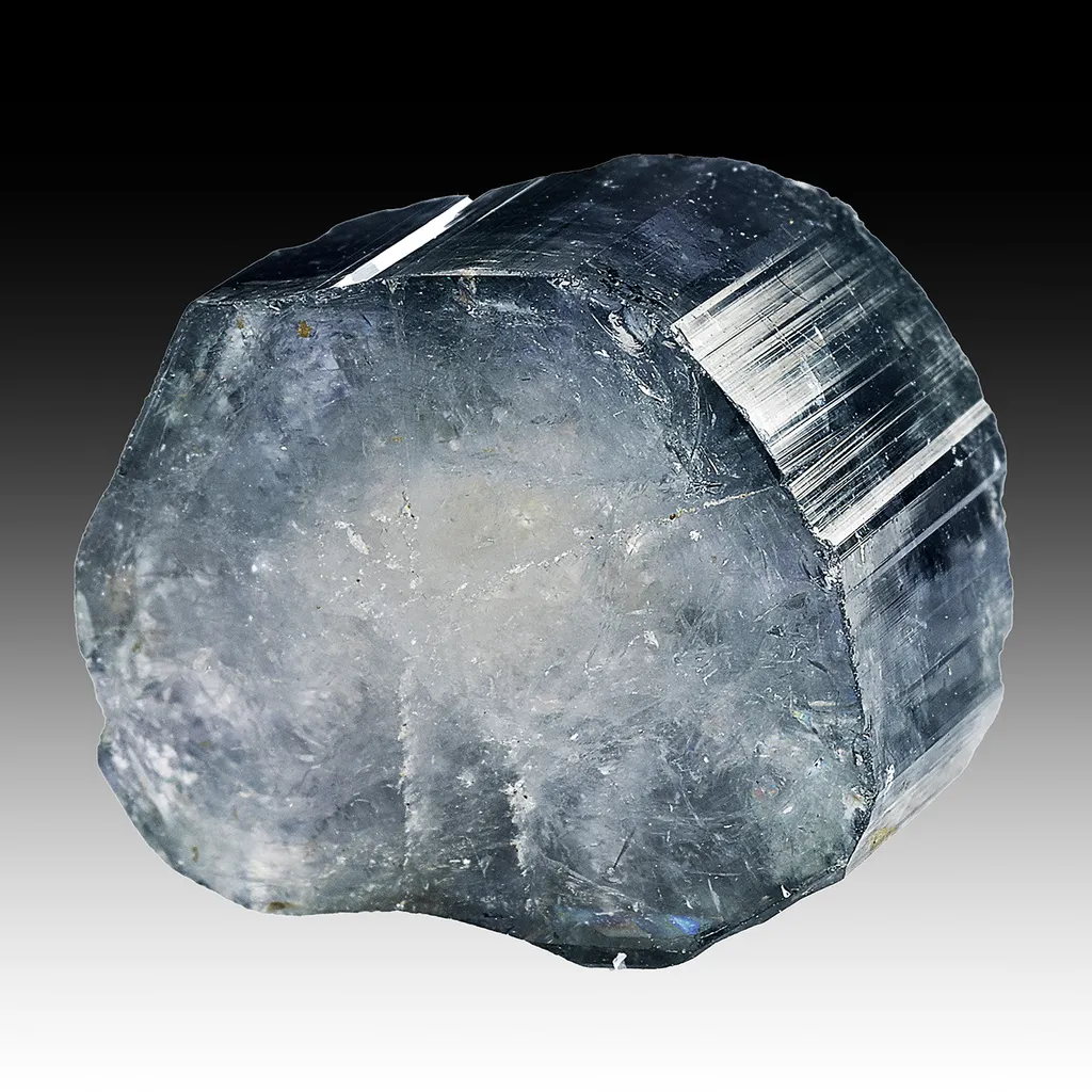 Fluorapatite image