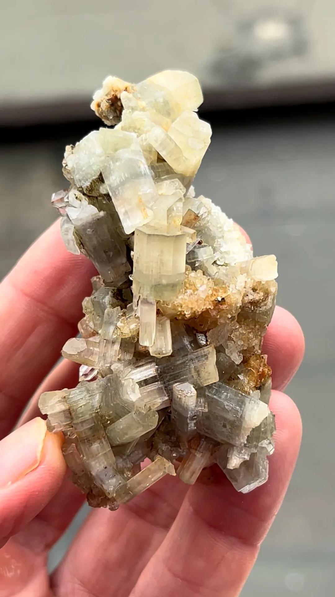 Fluorapatite - image 5