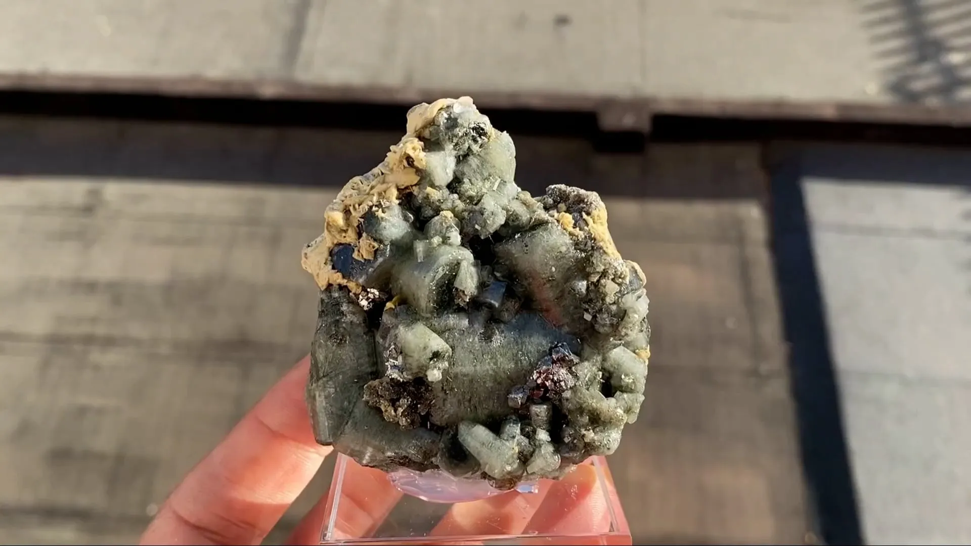 Fluorapatite - image 5