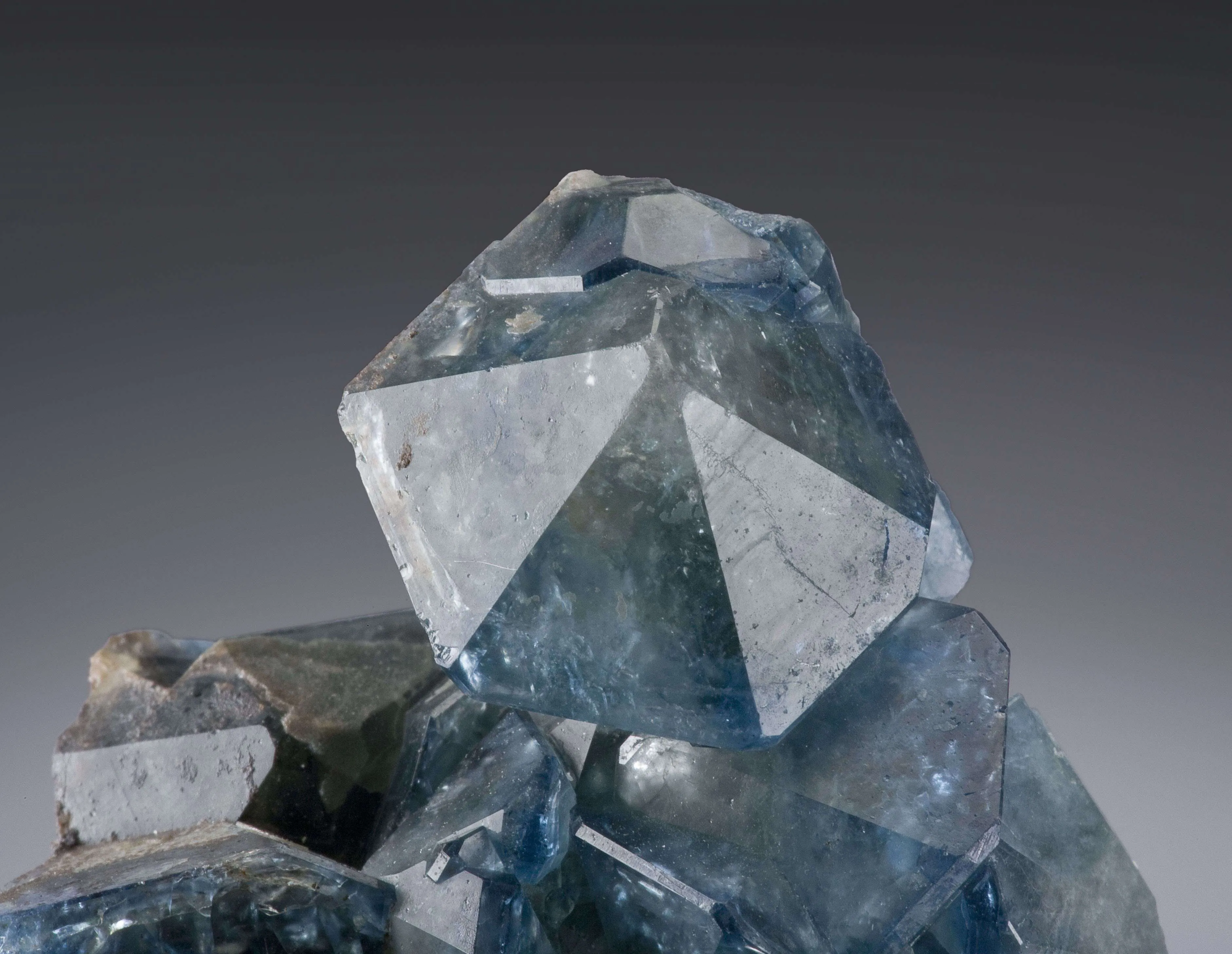 Fluorapatite - image 3