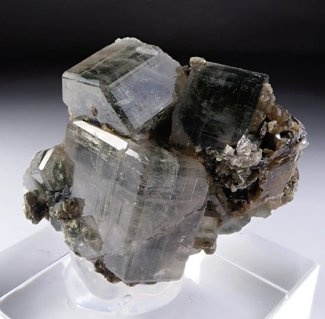 Fluorapatite - image 1