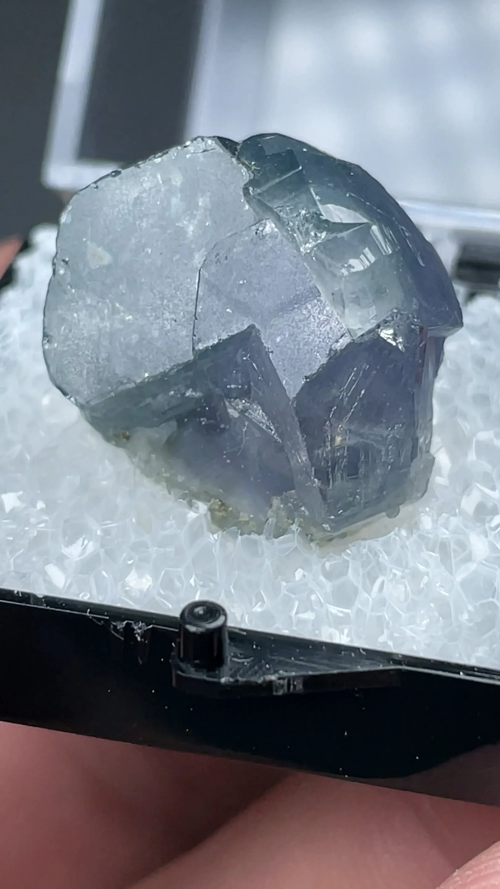 Fluorapatite - image 2