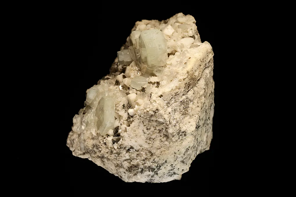 Fluorapatite - image 3