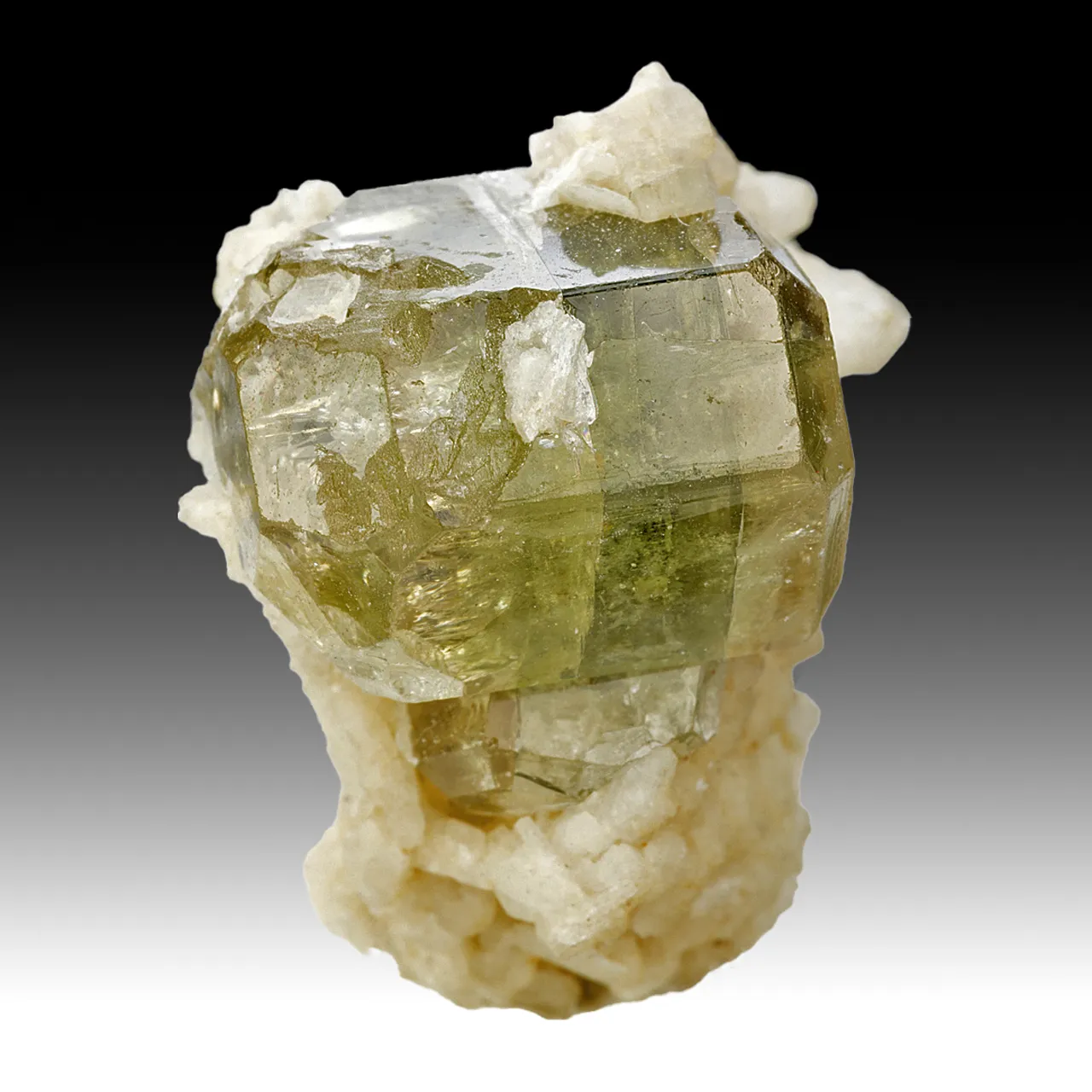 Fluorapatite - image 1