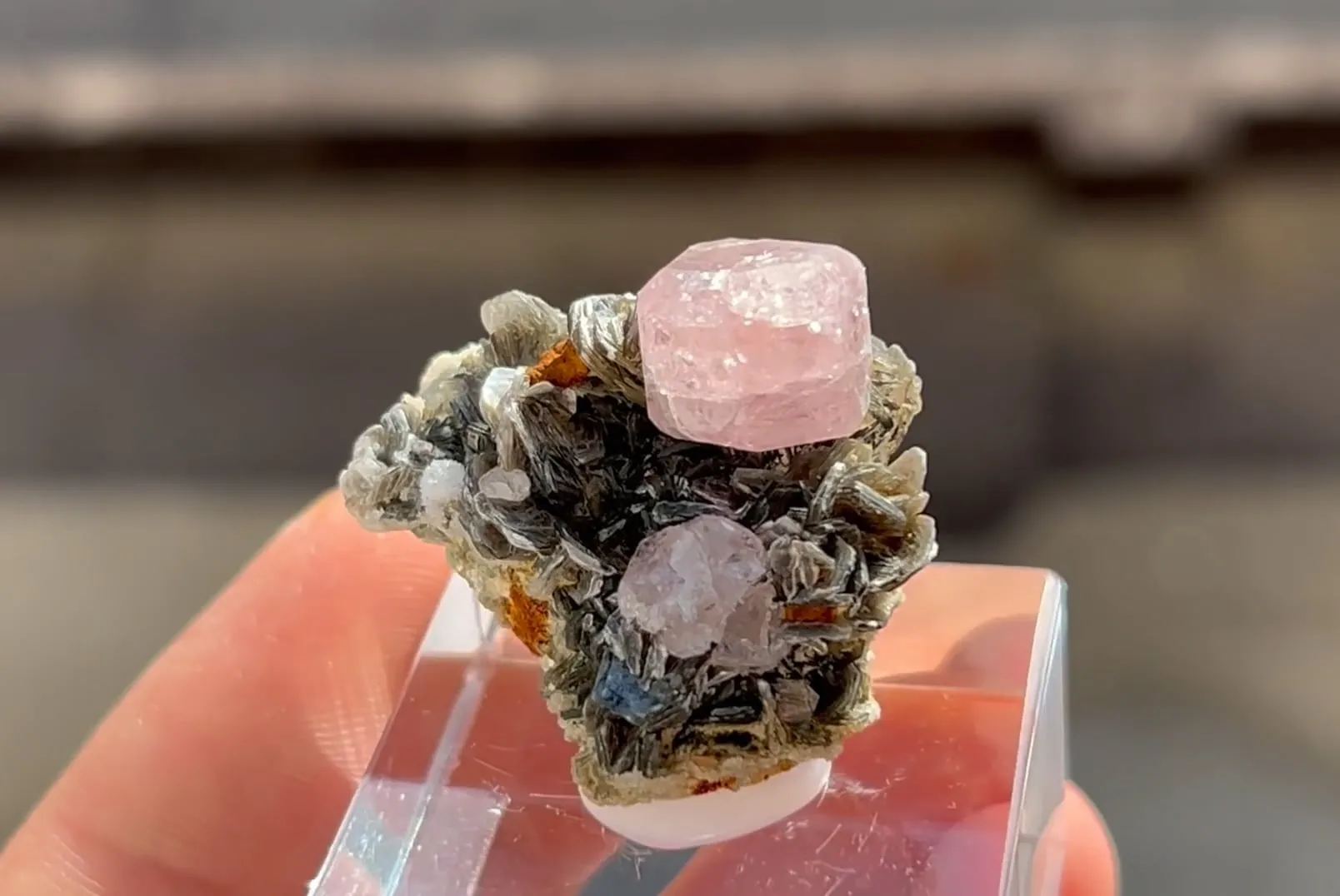 Fluorapatite - image 5