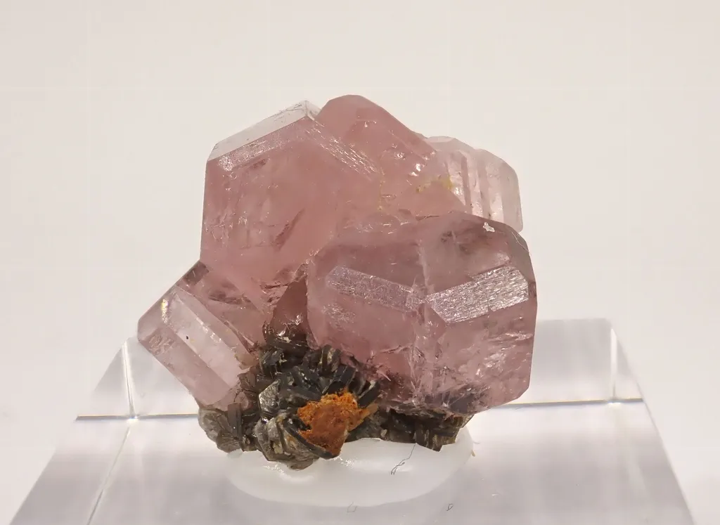 Fluorapatite image