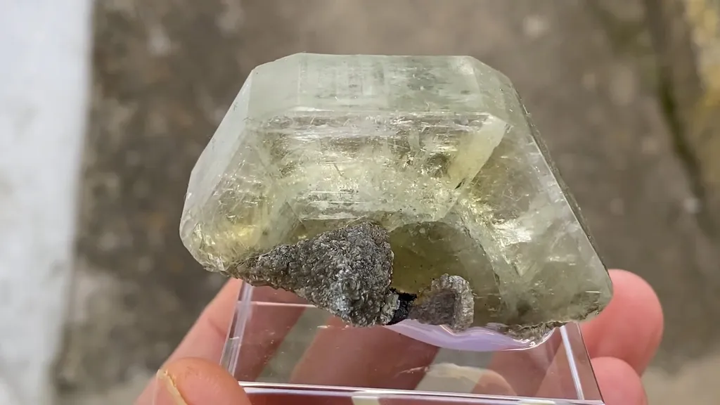 Fluorapatite - image 7