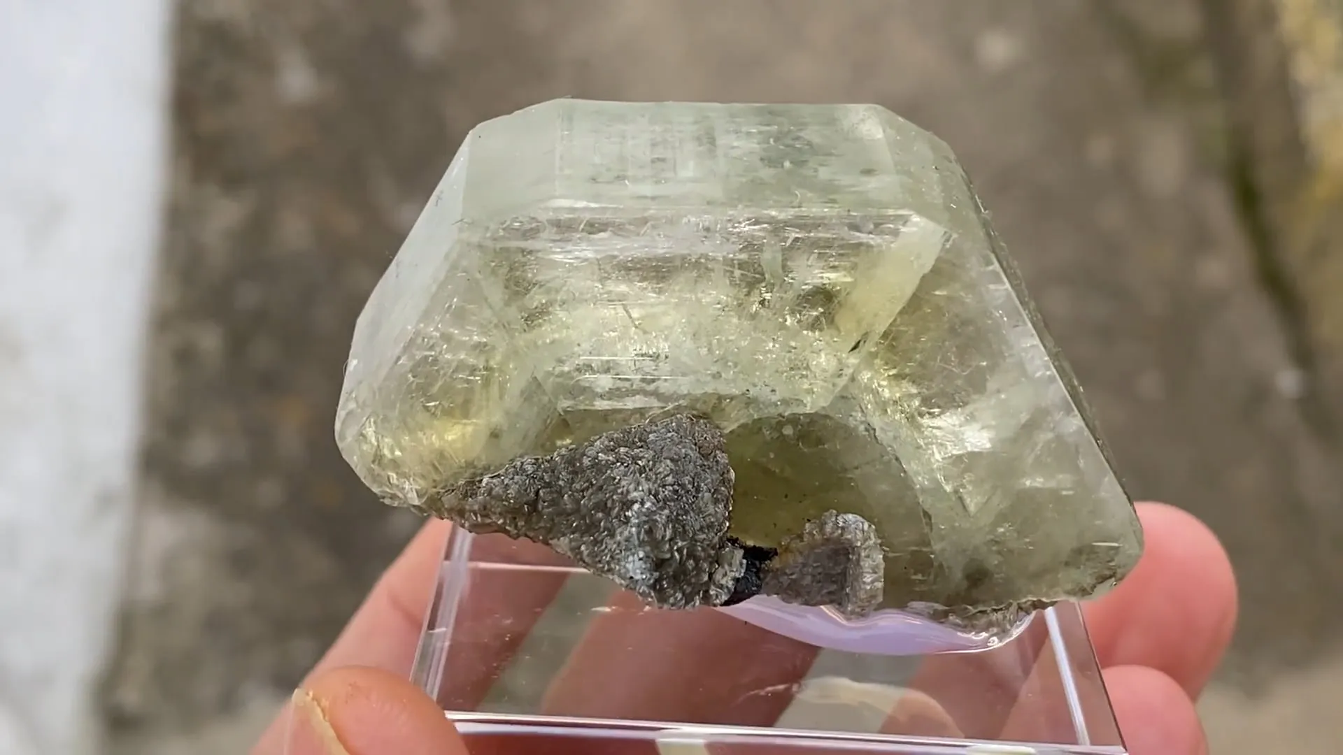 Fluorapatite - image 7