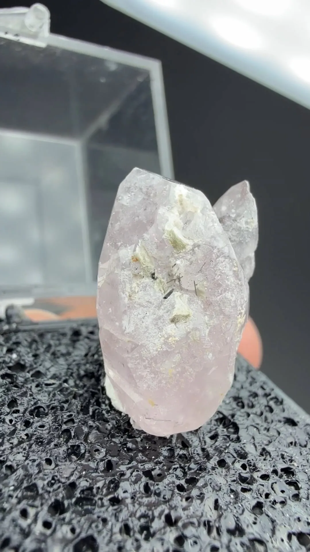 Fluorapatite - image 2