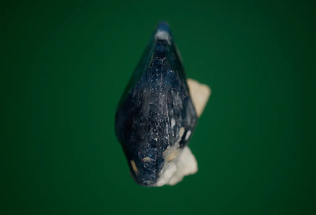 Fluorapatite - image 3