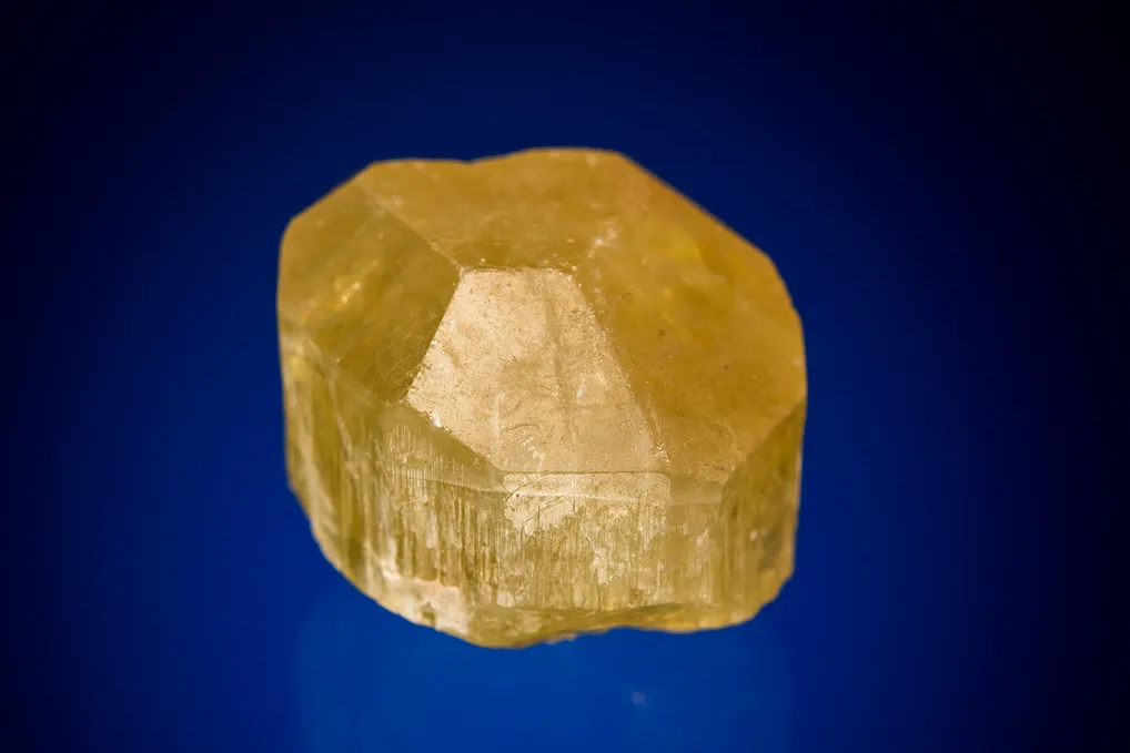 Fluorapatite image