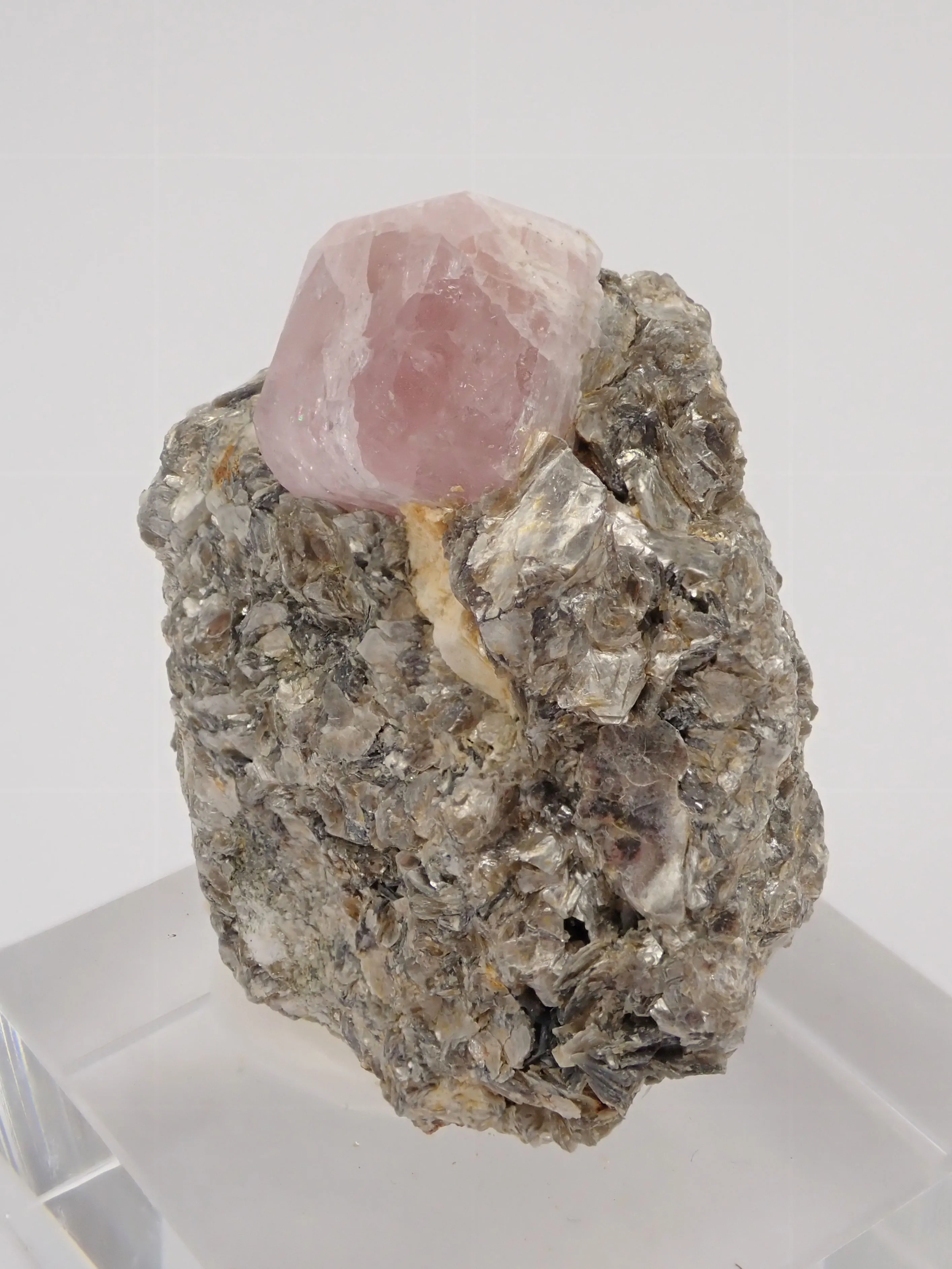 Fluorapatite - image 2