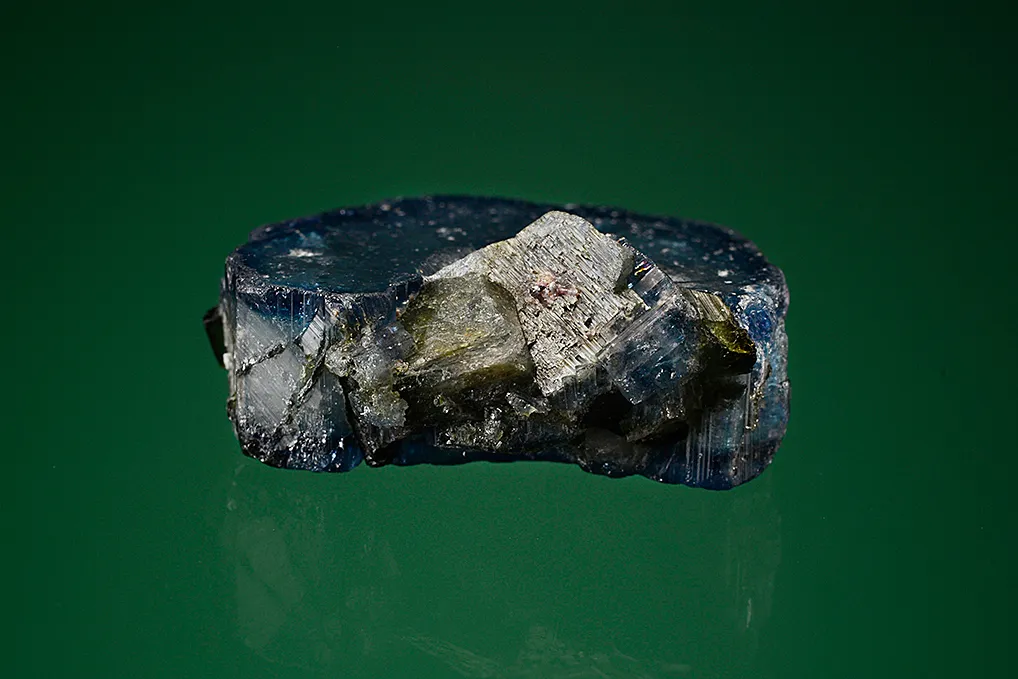 Fluorapatite - image 4