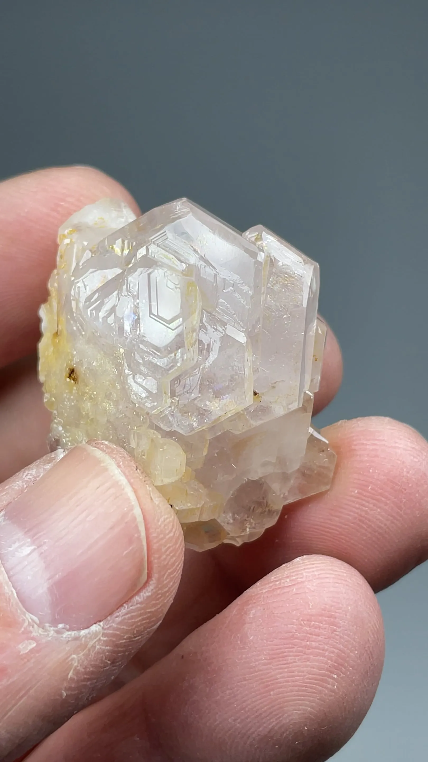 Fluorapatite - image 2