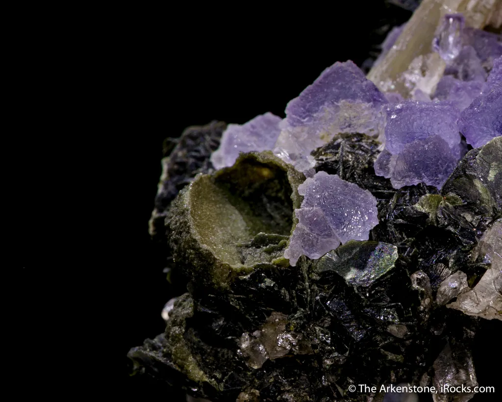 Fluorapatite and Fluorite - image 6