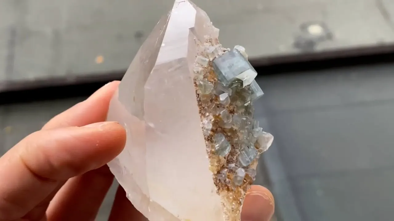 Fluorapatite and Quartz - image 5