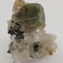 Fluorapatite and Quartz with inclusions - image 2