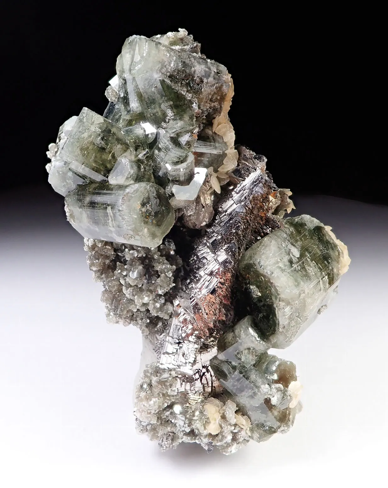 Fluorapatite, Arsenopyrite, Siderite - image 4