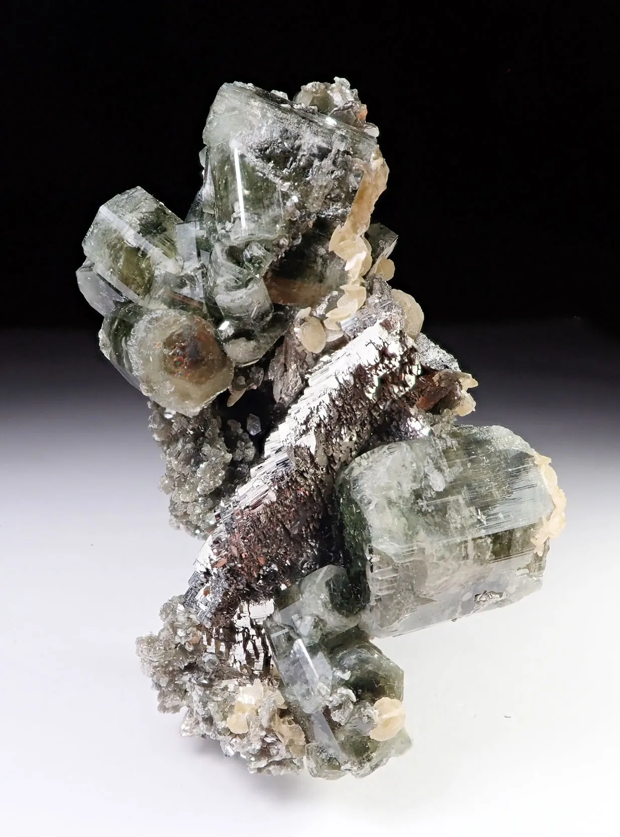 Fluorapatite, Arsenopyrite, Siderite - image 1