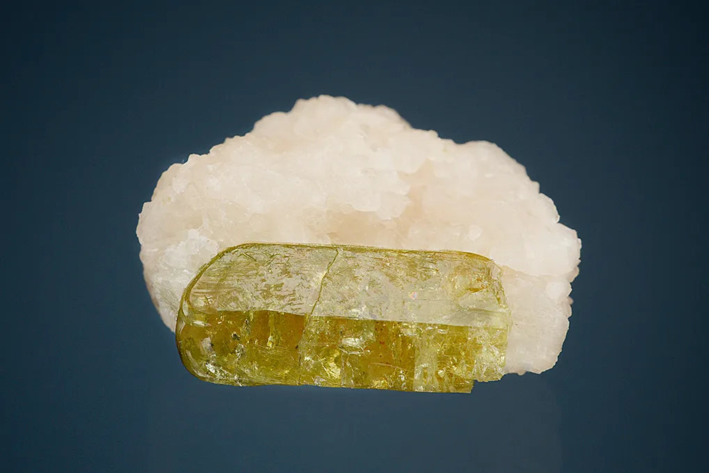 Fluorapatite - image 3