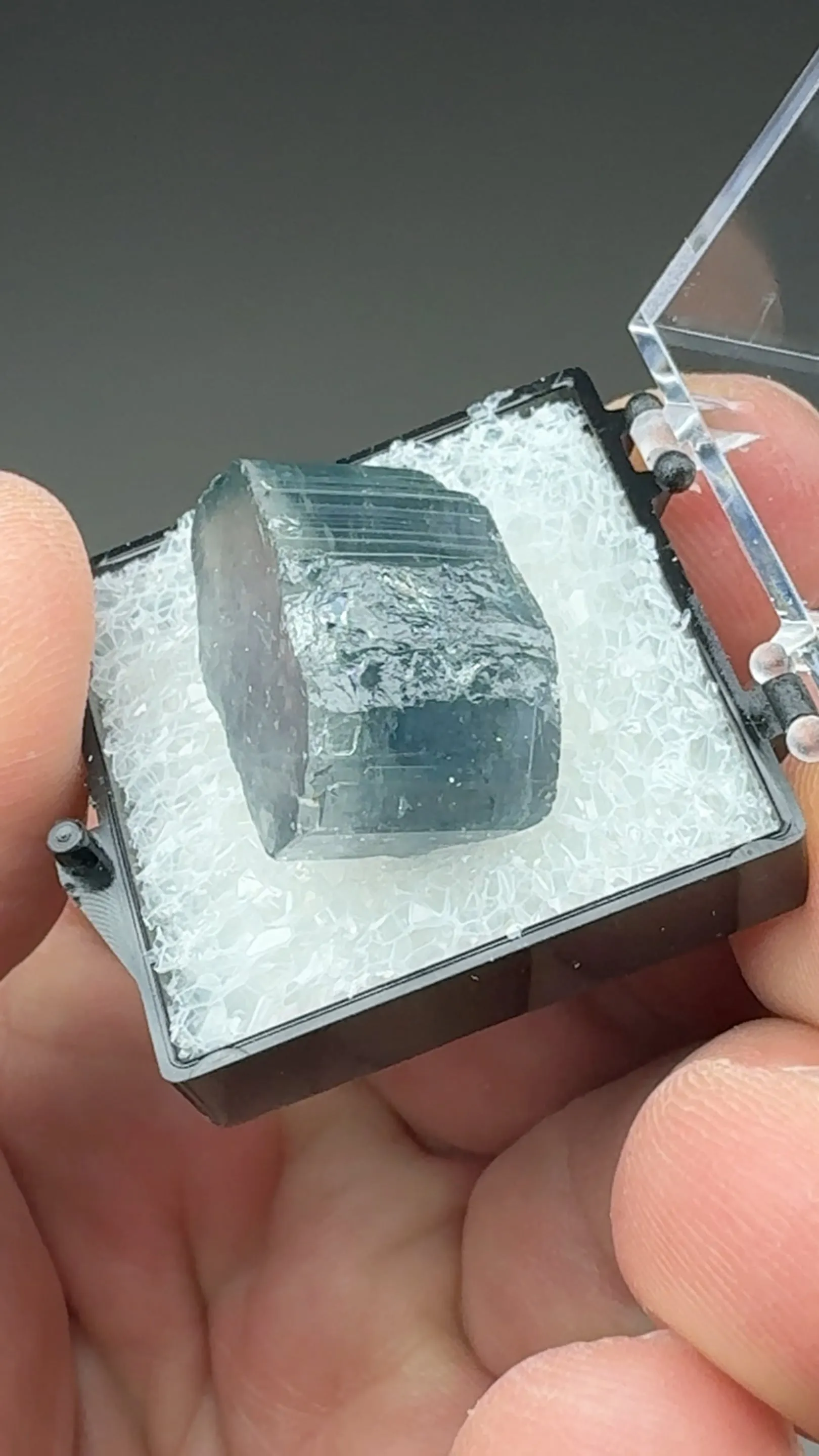 Fluorapatite - image 2