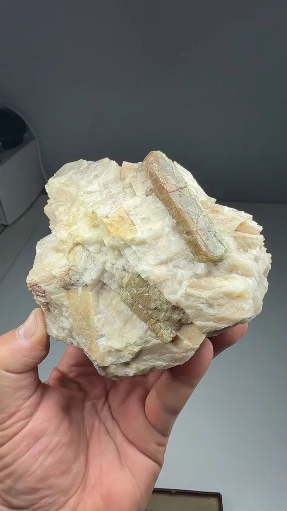 Fluorapatite - image 2