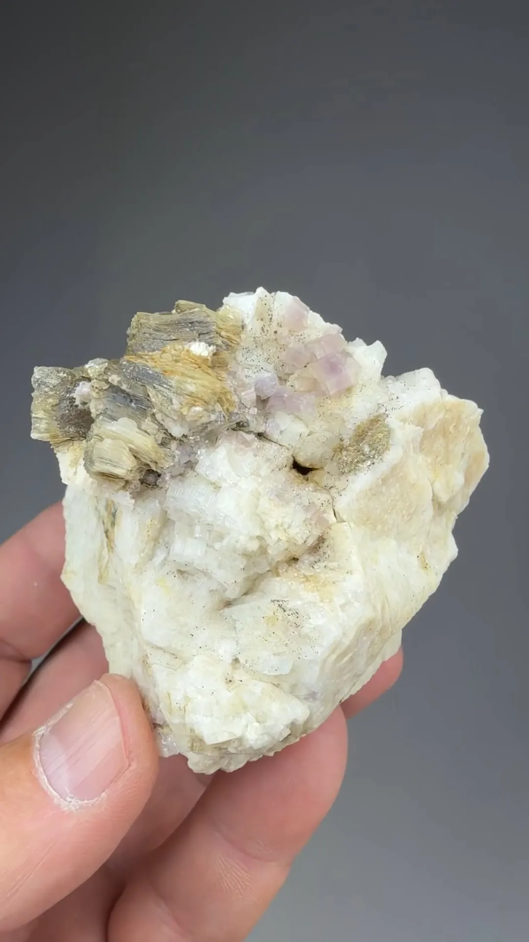 Fluorapatite - image 2