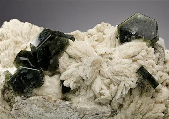Fluorapatite - image 1