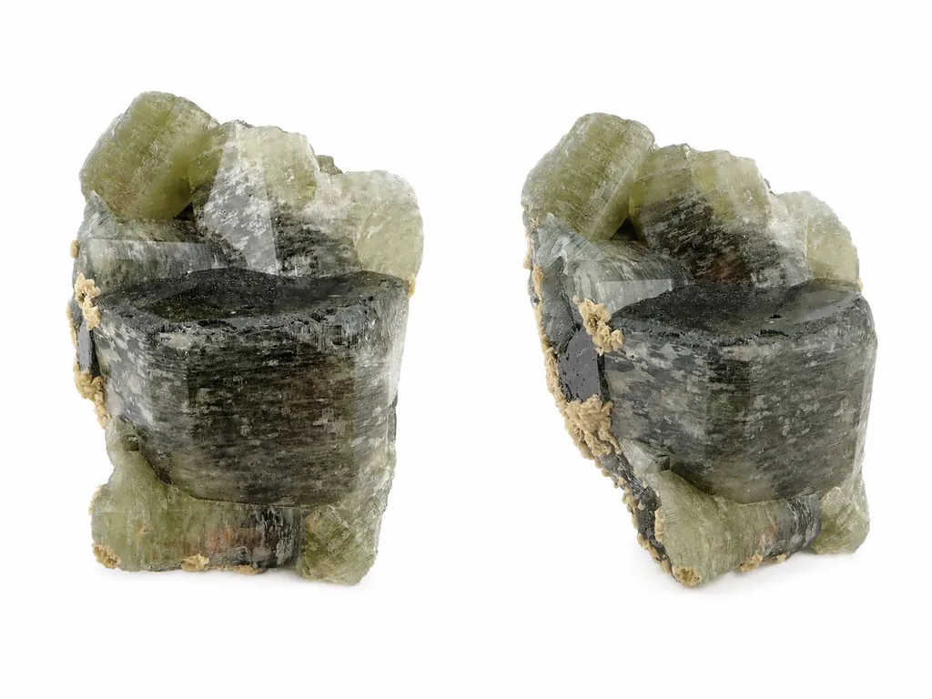 Fluorapatite image