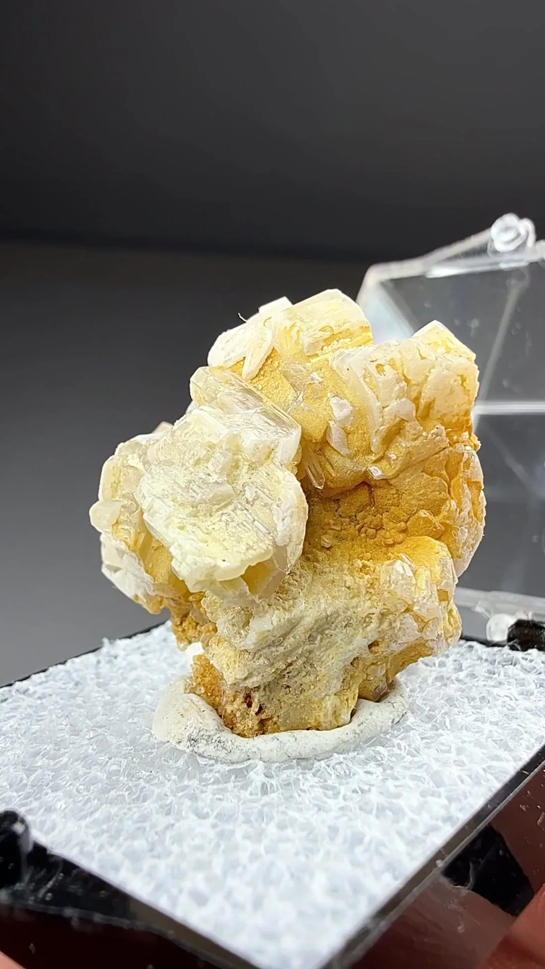 Fluorapatite - image 2