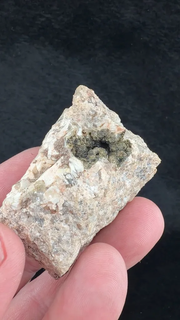 Fluorapatite - image 2