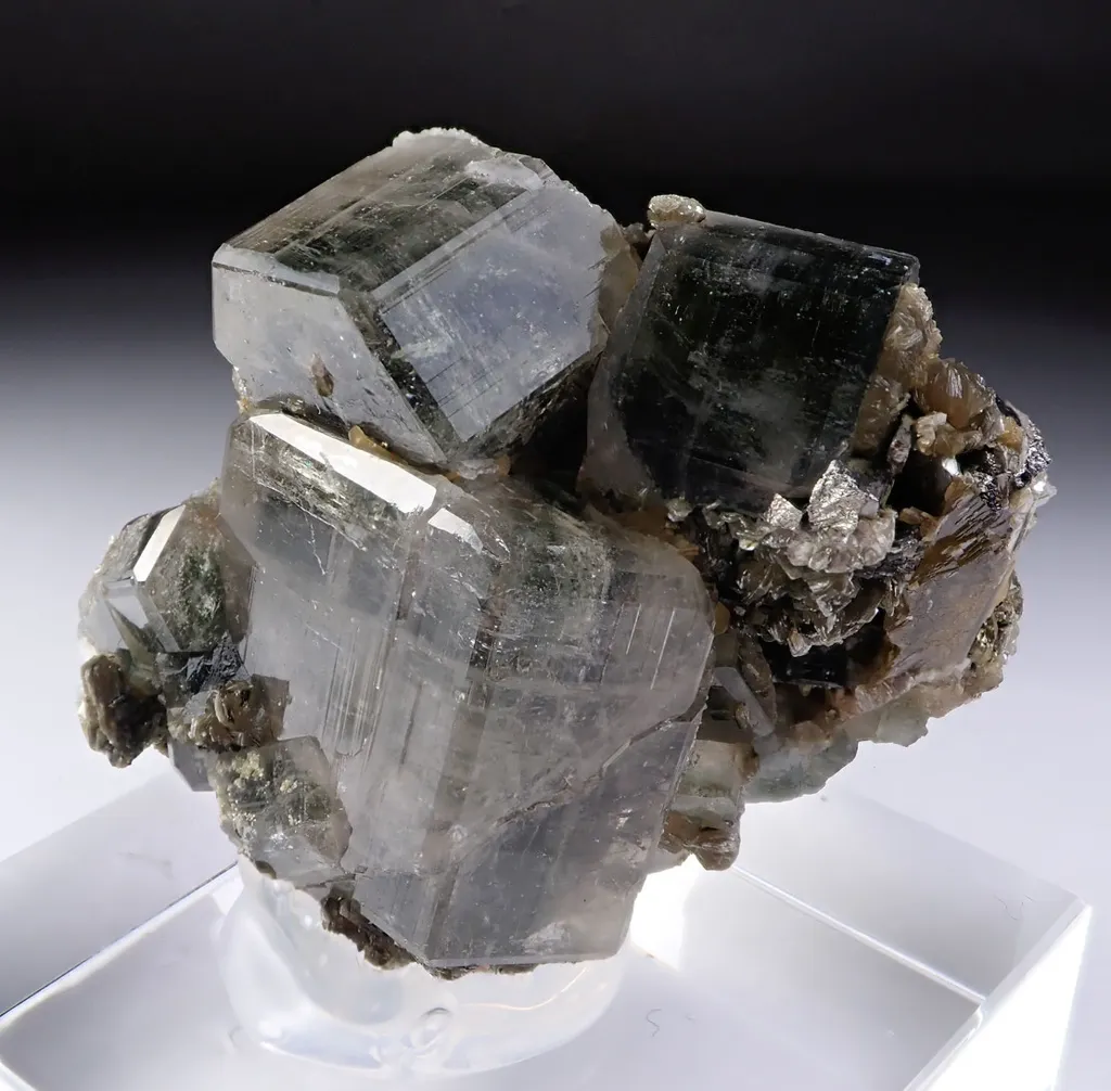 Fluorapatite image