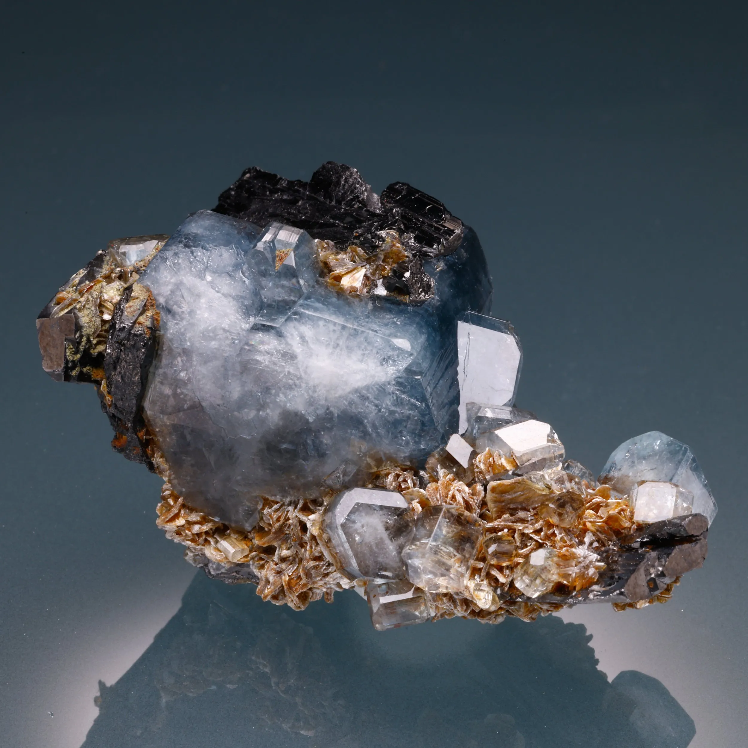 Fluorapatite - image 1
