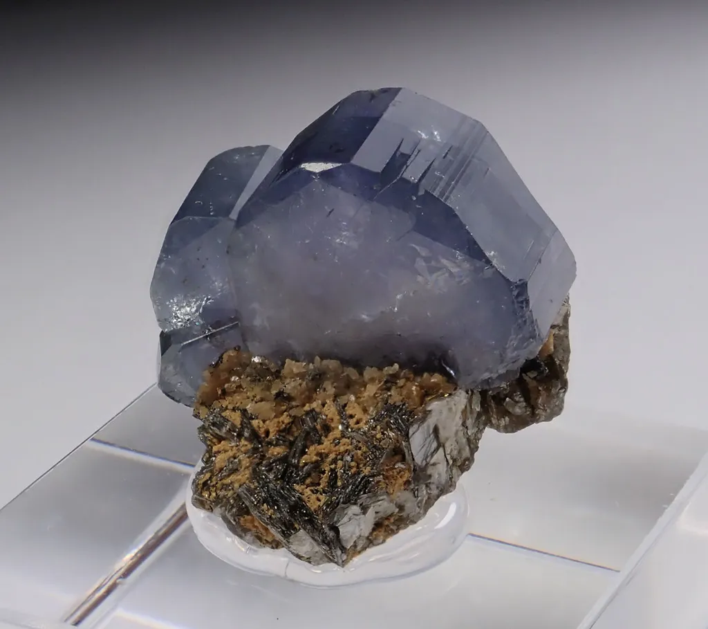 Fluorapatite image
