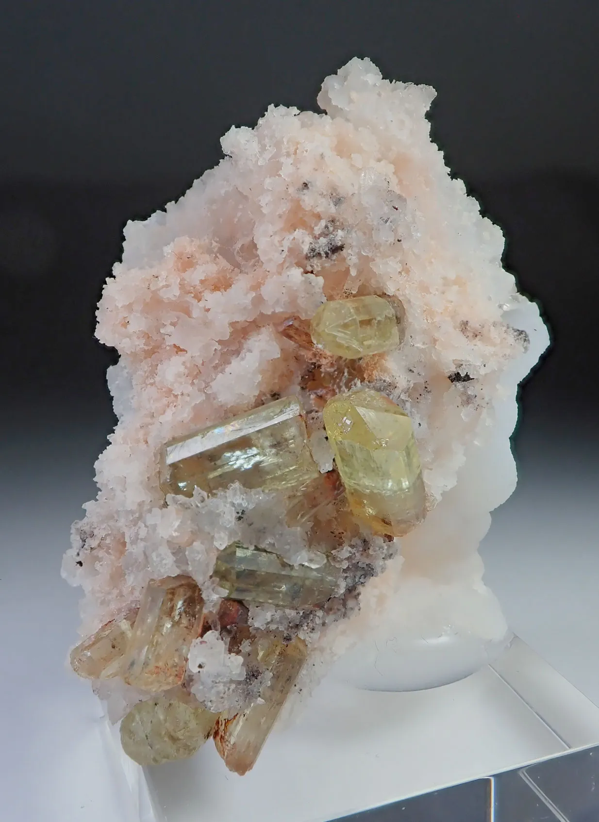 Fluorapatite - image 2