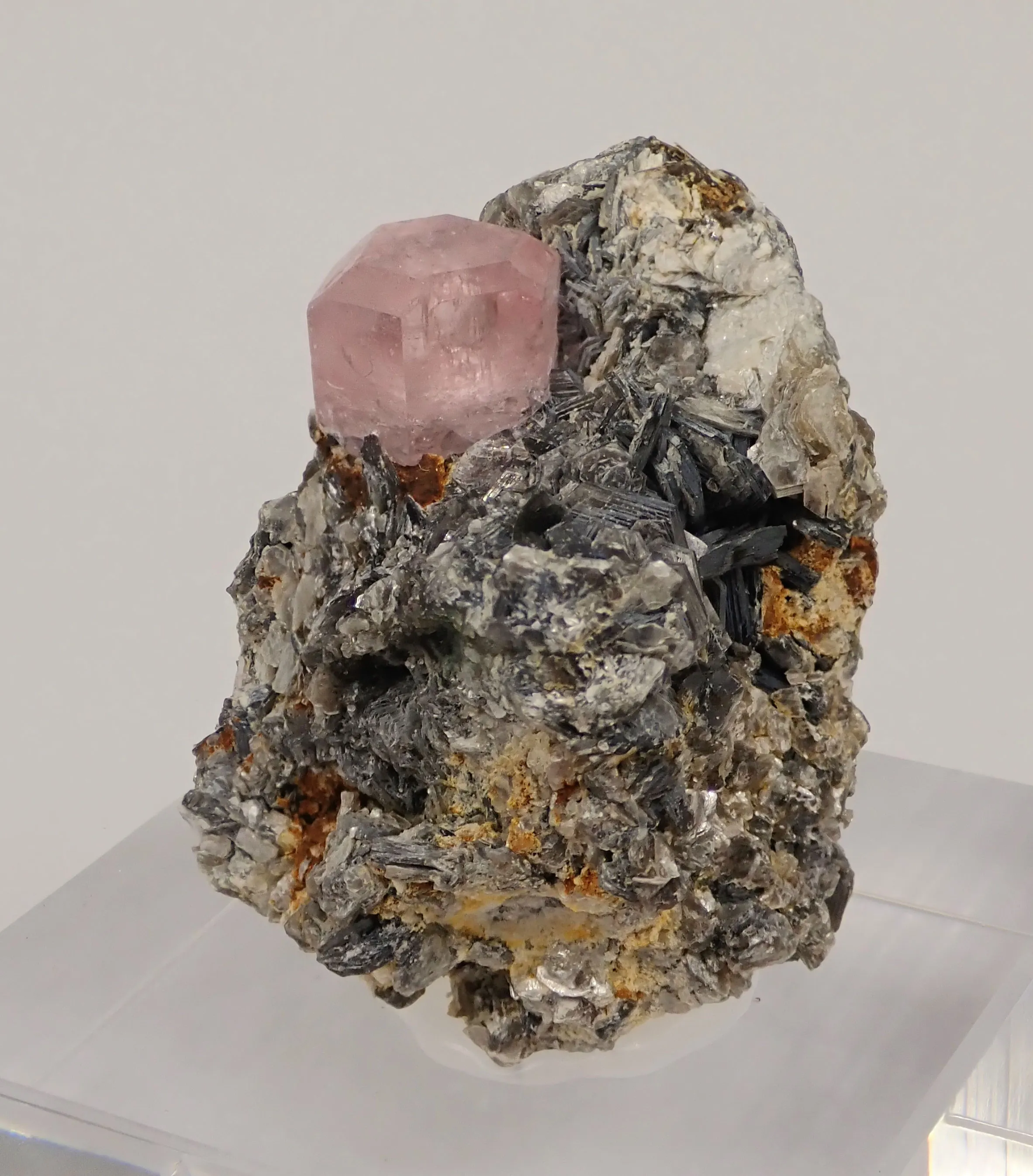 Fluorapatite - image 2