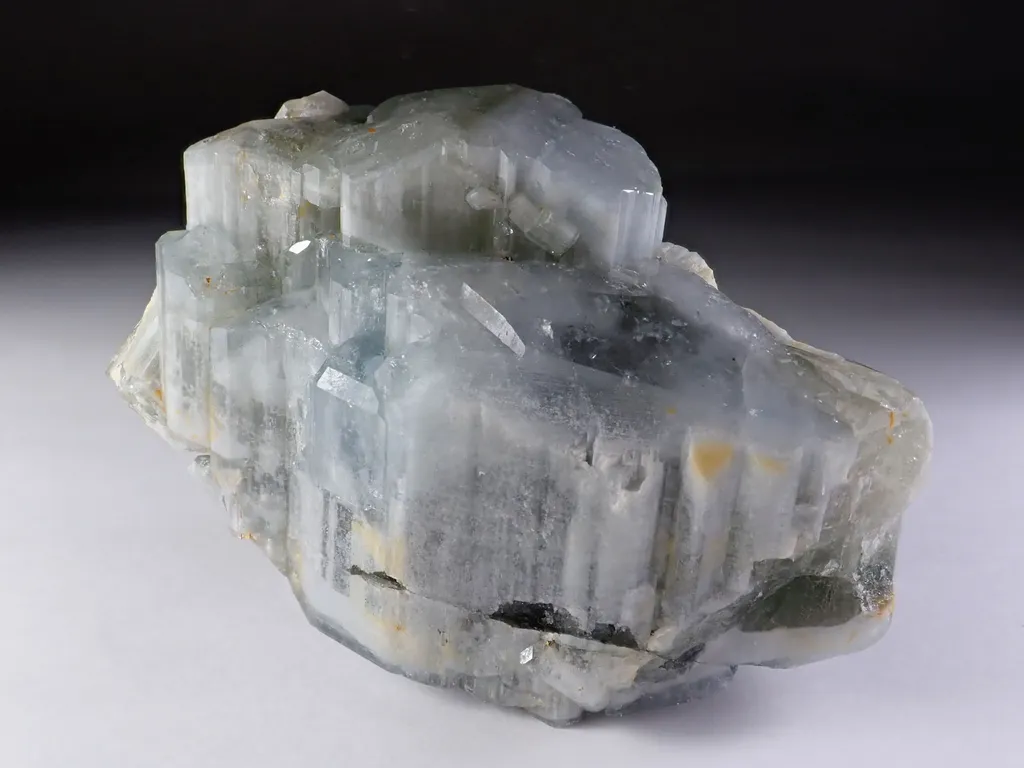Fluorapatite image