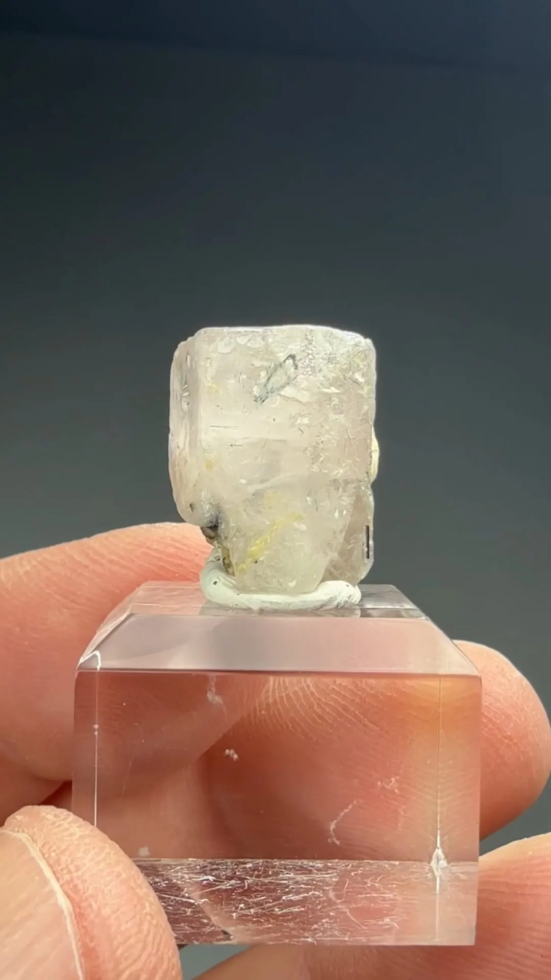 Fluorapatite - image 2