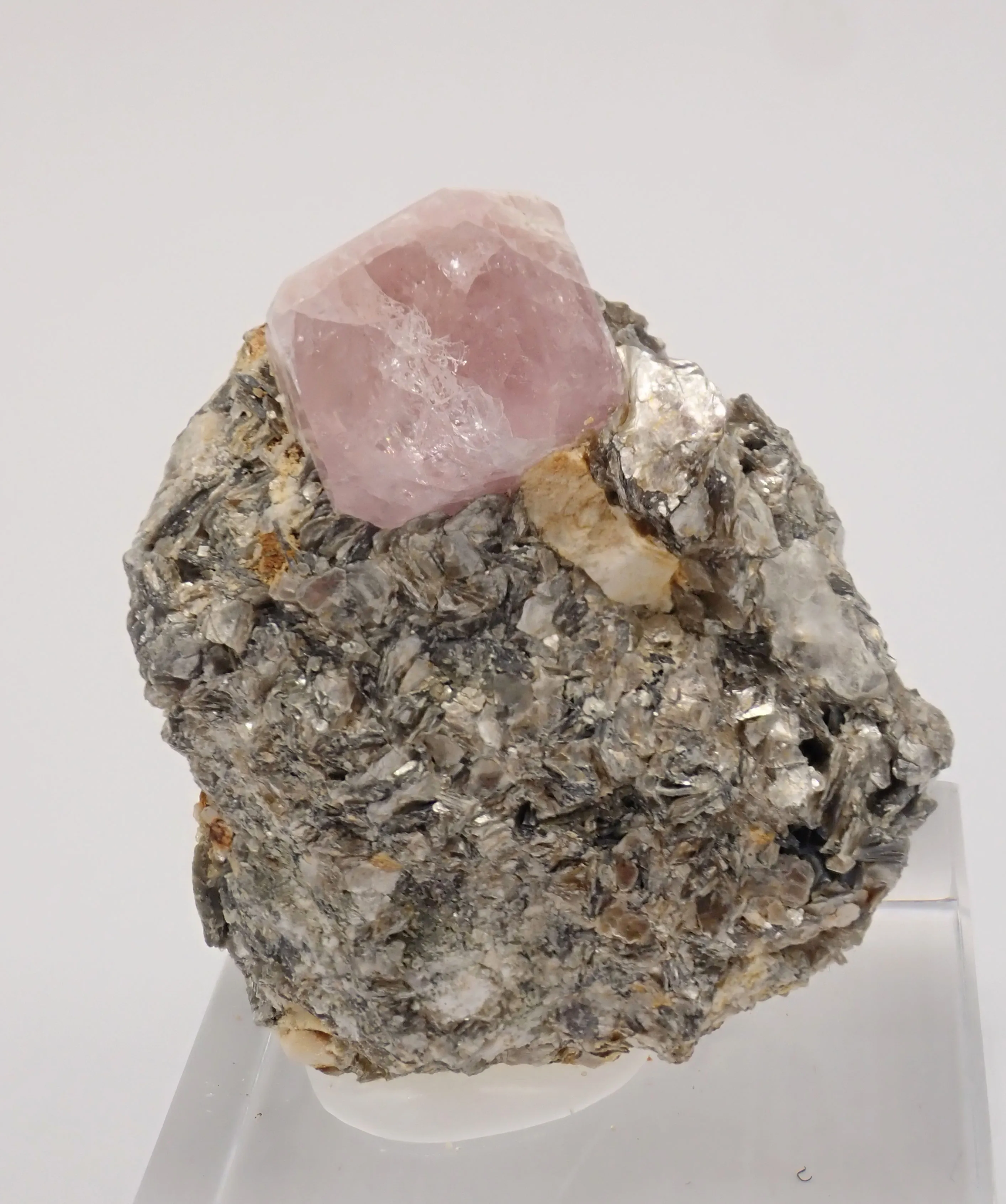Fluorapatite - image 1