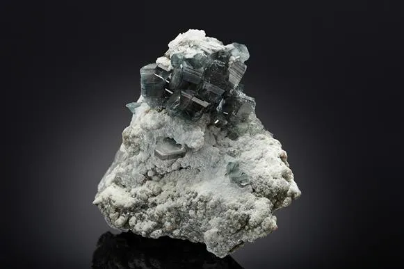 Fluorapatite image