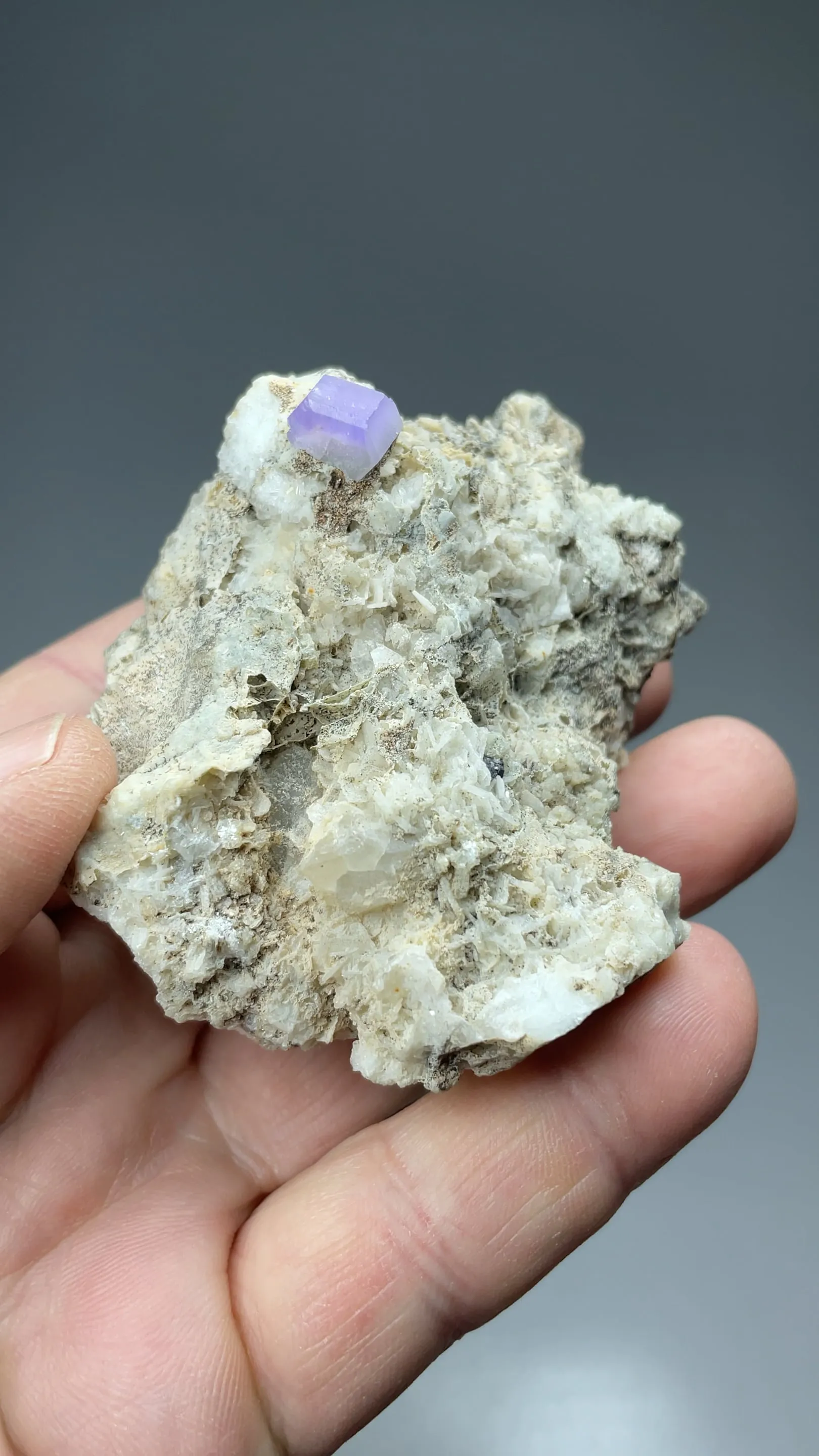 Fluorapatite - image 3